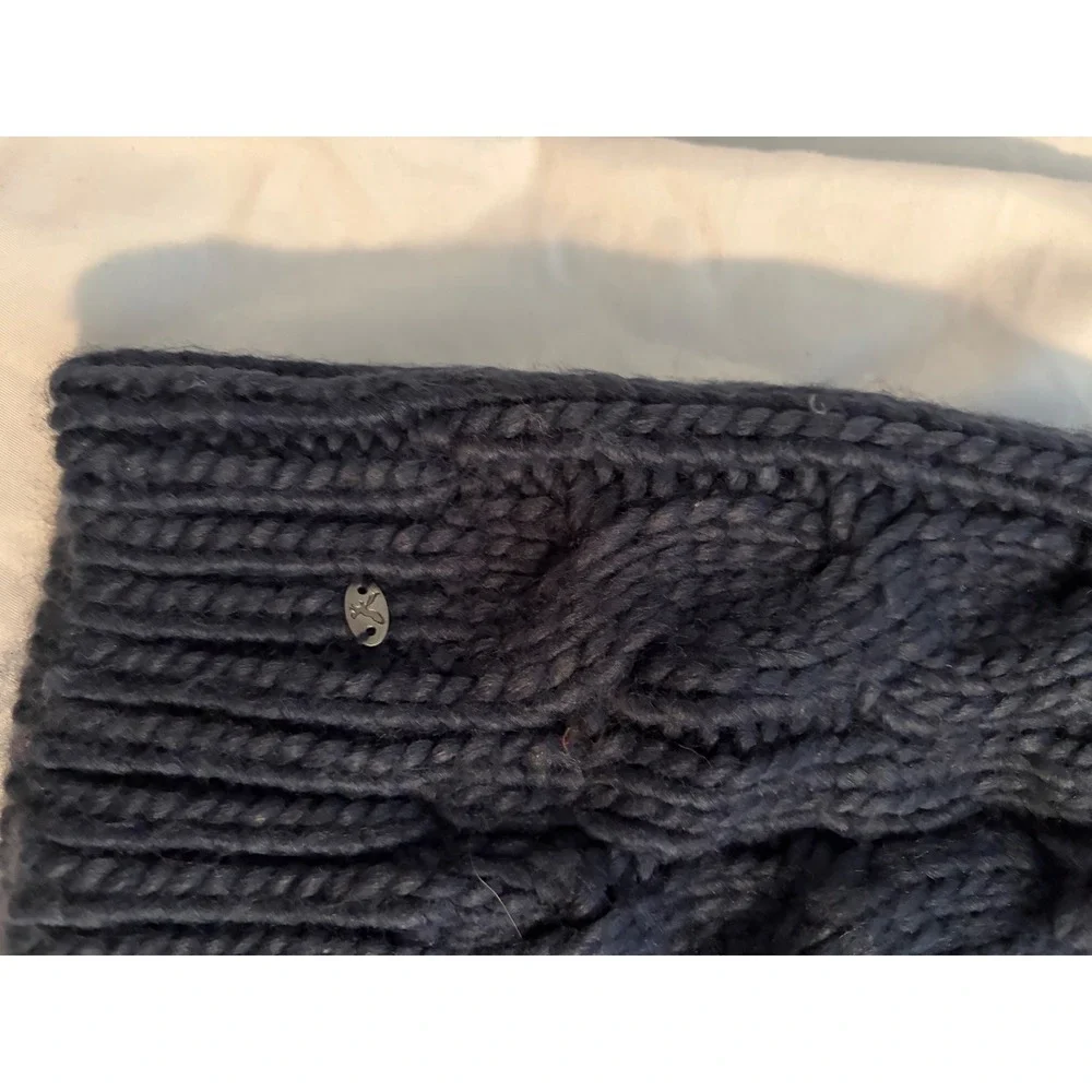 American Eagle Beanie Cable Knit Navy‎ Blue Faux Fur Pom Pom OSFA